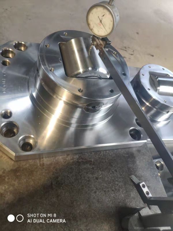 復(fù)合滾輪軸承—combined bearing， 又稱(chēng)組合滾輪軸承